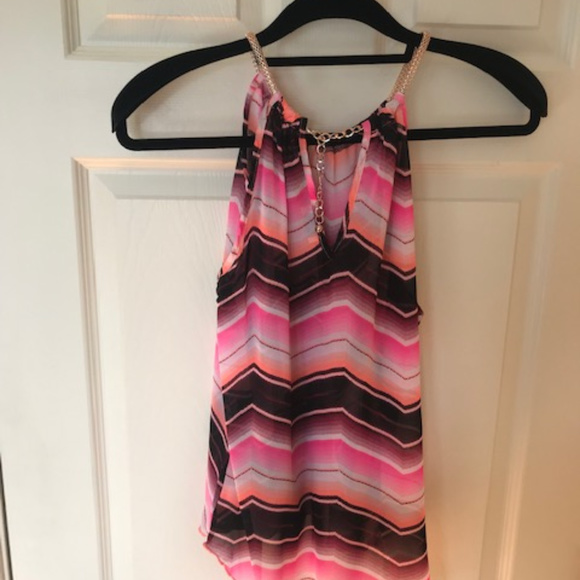 Ladies Sample Halter Top Spring 2020 - Picture 2 of 3